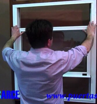 ¿Cómo se llama lo que sostiene la ventana?