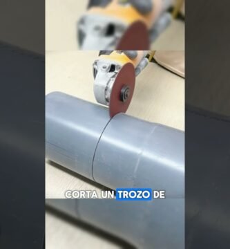 bricolaje con tubos de metal para optimizar almacenamiento