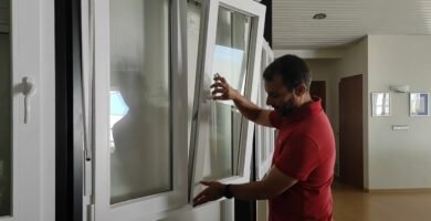 cómo ajustar ventanas que no cierran bien en climas fríos