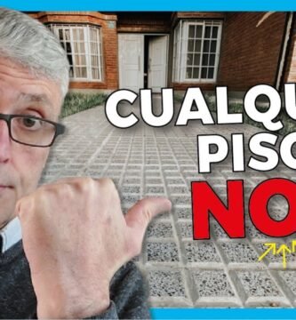 consejos para elegir pisos en casas pequeñas en patios exteriores