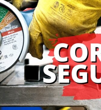 cómo cortar metal de forma segura con materiales reciclados