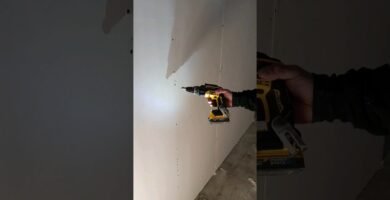 cuándo usar baja o alta velocidad en el taladro en paredes de drywall