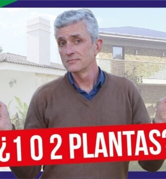 cómo elegir materiales de construcción en ciudades calurosas en casas de dos pisos