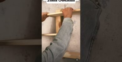 cómo hacer estanterías con madera reciclada en espacios reducidos