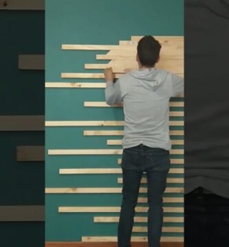 cómo hacer estanterías con madera reciclada para mejorar la decoración