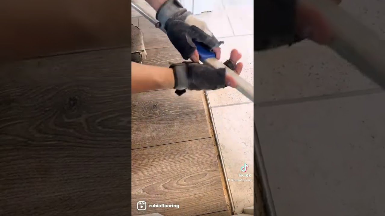 cuándo usar pegamento en instalación de pisos para evitar resbalones